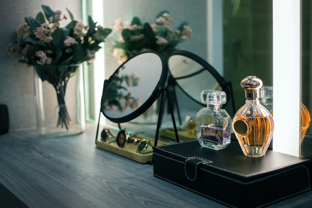 Explore office fragrances perfect for hot climates.